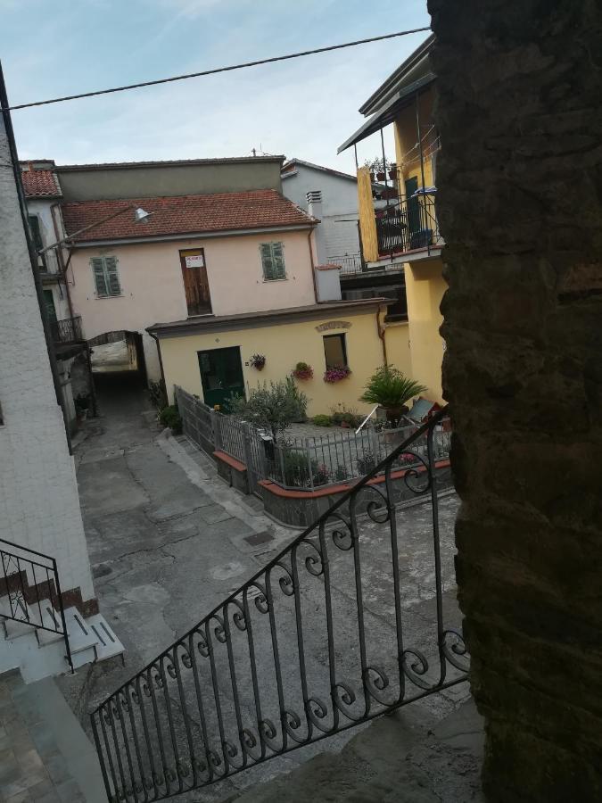 Appartement La Casa Del Borgo à Beverino Extérieur photo