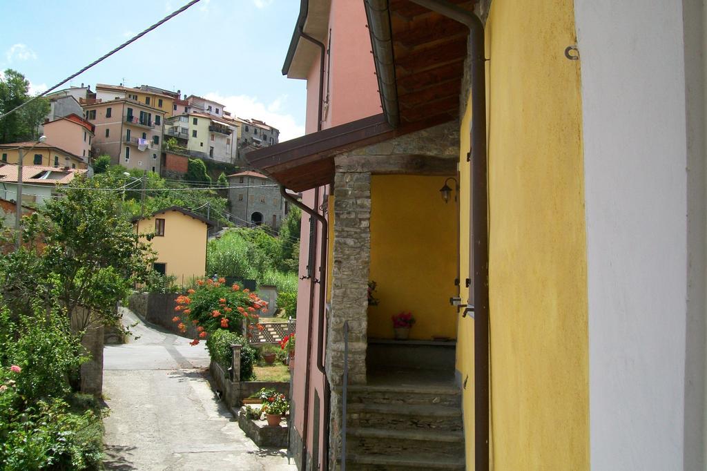 Appartement La Casa Del Borgo à Beverino Chambre photo